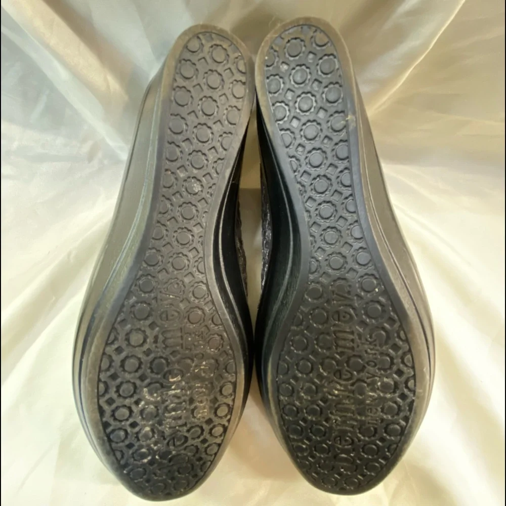 Bernie Mev Woven Slip-On Wedge Shoes - Picture 9 of 16